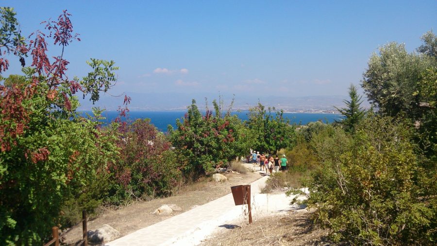 Дорога к Купальне Афродиты