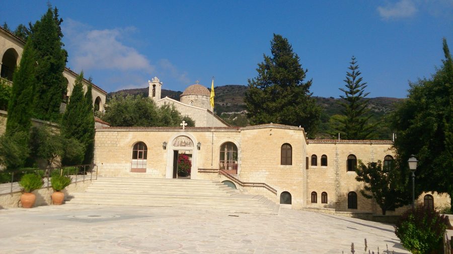 Современные здания монастыря