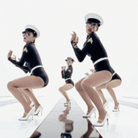 Дикие азиатские танцы