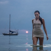 Наверное, купальника не было... :)