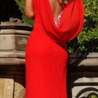 отличный наряд для поездок в троллейбусе