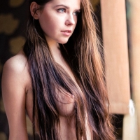 Длинные волосы