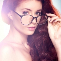 Медноволосый очкарик Медноволосый очкарик