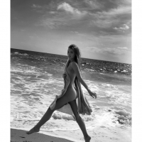 Летящей походкой... Летящей походкой...