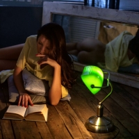 Зелёная лампа Зелёная лампа