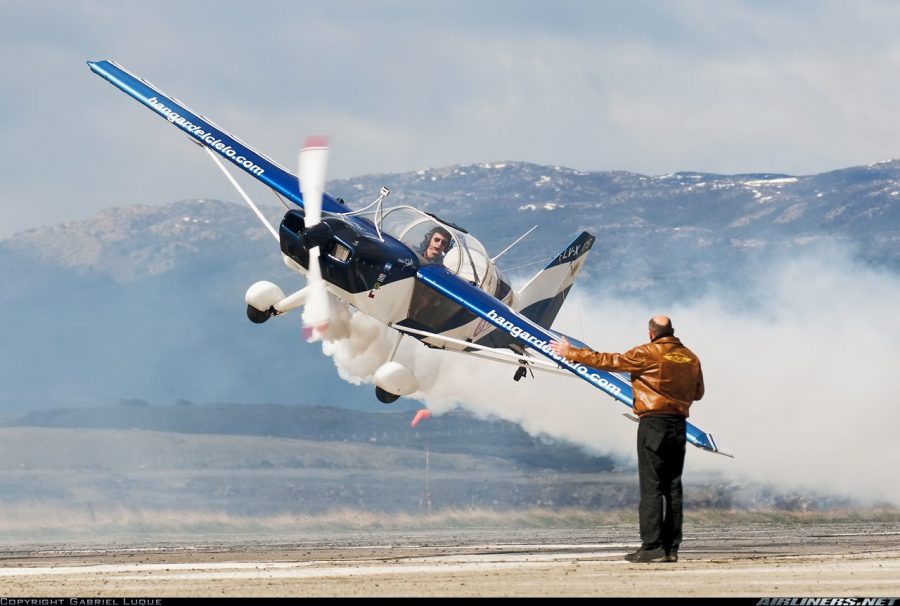 Путешествуйте авиастопом! :)