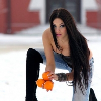 Какая-то очень... Кипрская фотка, хоть и снег лишний :)