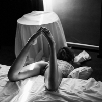 Книжку, небось, читает