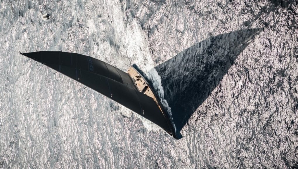 Полёт мотылька