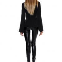 Правильно подчёркнутые ножки