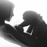 Мягонько тебе, котик?