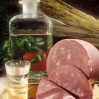 Колбаска с водочкой Колбаска с водочкой