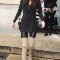 Аккуратно, не шлёпнись там!